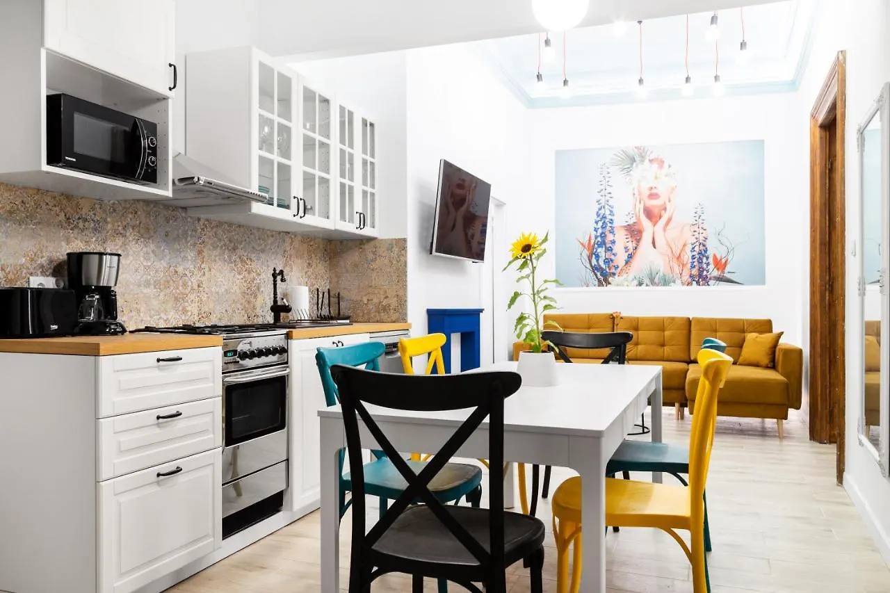 Magnificent Apartments Zyblikiewicza 11A, Central Location Krakow Poland