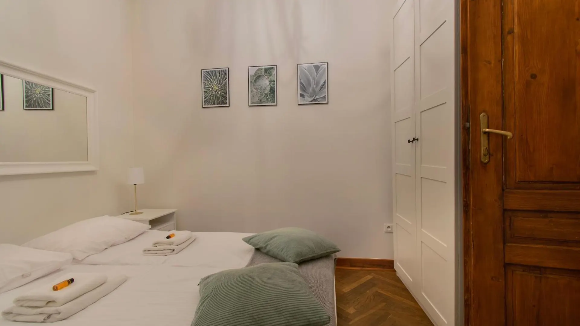 Magnificent Apartments Zyblikiewicza 11A, Central Location Krakow 0*,