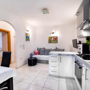 Happy In Center 10 Min Walk From Bacvice Apartment Split