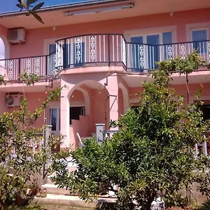 Laura Apartment Kastela
