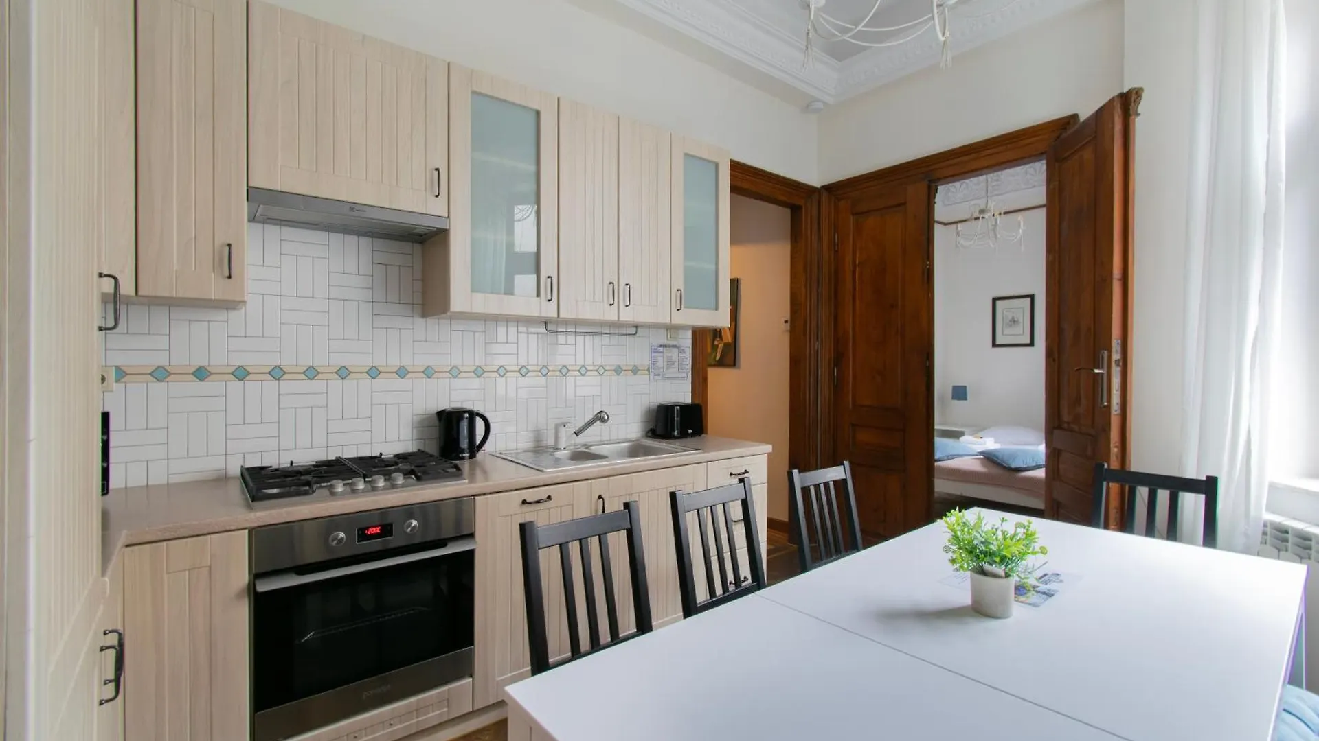 Magnificent Apartments Zyblikiewicza 11A, Central Location Krakow Poland